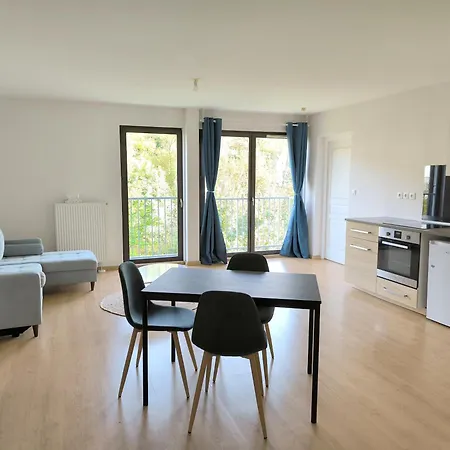 Entier 56 M2 Aux Portes De Geneve
